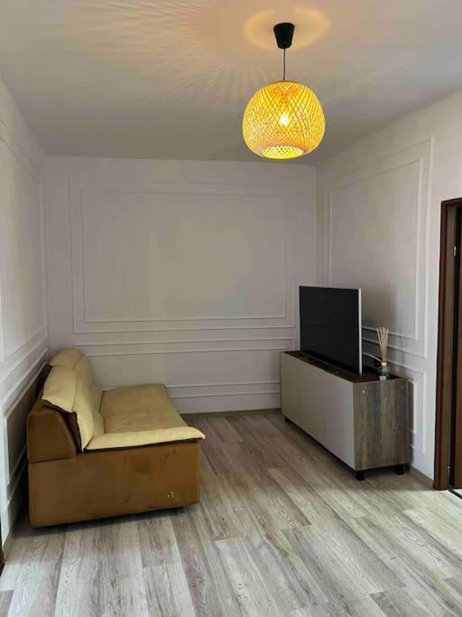 Hidden Gem Apartment In The Center Of The City Brasov Exterior photo